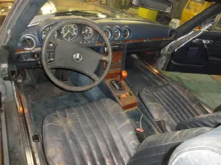 Foto 7 di 15: MERCEDES-BENZ SL(1971-1989) 380 SL blue