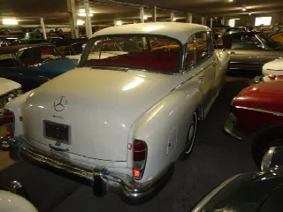 Foto 6 di 23: MERCEDES-BENZ 300 Dora