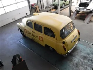 Foto 5 di 14: AUSTIN FX4 Austin FX4 Taxi 