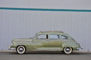 Foto 2 di 8: DESOTO Suburban 