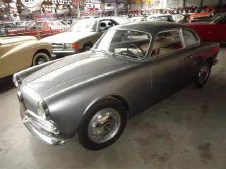 Foto 2 di 28: ALFA ROMEO Giulietta Sprint Veloce
