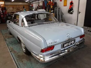 Foto 22 di 29: MERCEDES-BENZ 220 SE Coupè