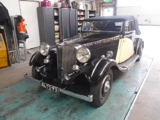 Foto 11 di 46: BROUGH Superior RHD Hudson