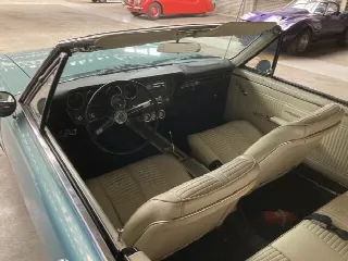 Foto 8 di 11: PONTIAC LeMans 