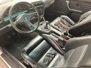 Foto 6 di 17: BMW 325 i  Cabrio 