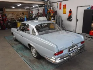 Foto 19 di 29: MERCEDES-BENZ 220 SE Coupè