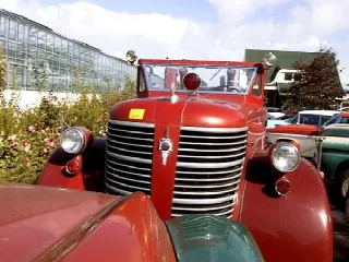 Foto 6 di 12: AMERICAN Tourist La France  Laddertruck