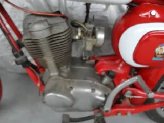 Foto 4 di 7: Volkswagen Kaefer maggiolino