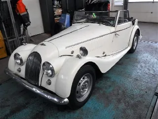 Foto 2 di 31: MORGAN Plus 4 DHC