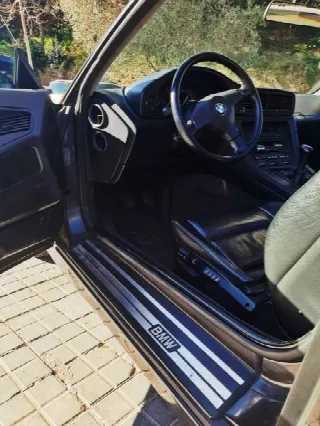 Foto 5 di 5: BMW 850 CI 