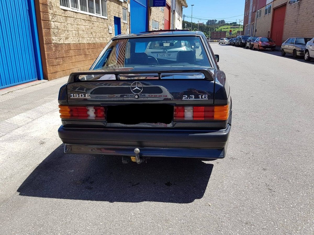 MERCEDES-BENZ 190 E 