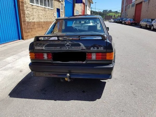 MERCEDES-BENZ 190 E