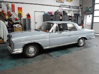 Foto 17 di 29: MERCEDES-BENZ 220 SE Coupè