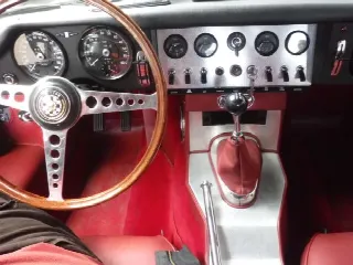 Foto 12 di 46: JAGUAR E-Type SI (1961-1968) 1962