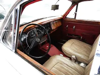 Foto 6 di 18: JAGUAR MKII Jaguar MK2 - wit