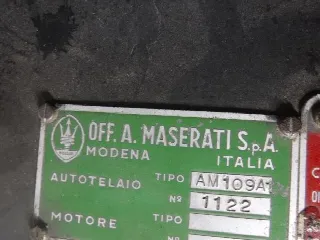 Foto 29 di 33: MASERATI Mistral(1963-1970) 4 ltr Coupe