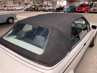 Foto 16 di 17: BMW 325 i  Cabrio 