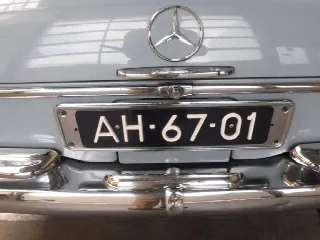 Foto 20 di 29: MERCEDES-BENZ 220 SE Coupè