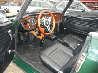 Foto 12 di 16: TRIUMPH TR6 PI perfect