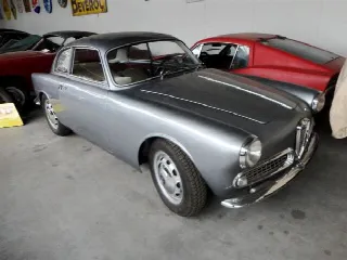 Foto 7 di 28: ALFA ROMEO Giulietta Sprint Veloce