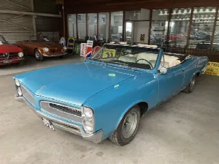 Foto 9 di 11: PONTIAC LeMans 