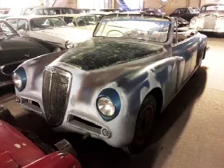 Foto 10 di 21: LANCIA Aurelia B50 cabrio