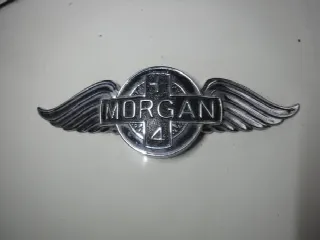 Foto 11 di 31: MORGAN Plus 4 DHC