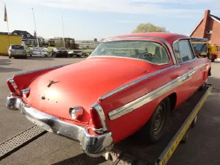 Foto 7 di 11: STUDEBAKER Speedster  
