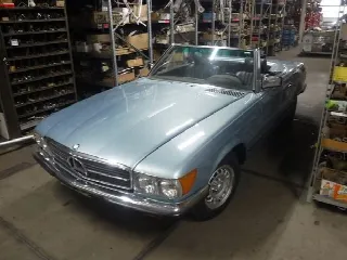 Foto 7 di 29: MERCEDES-BENZ 280 SL type W107 blue