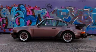 Foto 1 di 5: PORSCHE 911 930 