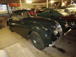 Foto 11 di 21: JAGUAR XK 120 Coupe