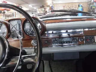 Foto 11 di 29: MERCEDES-BENZ 220 SE Coupè