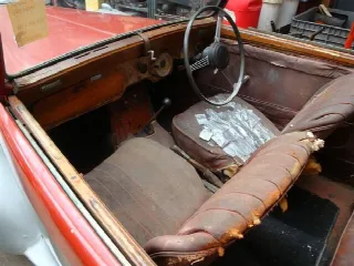 Foto 9 di 13: ALVIS TA14 DHC RHD