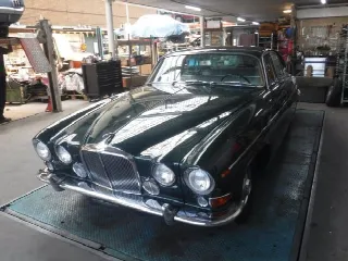 Foto 30 di 61: JAGUAR 420G no. 7776