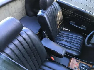Foto 5 di 7: MERCEDES-BENZ SL(1971-1989) SL-380