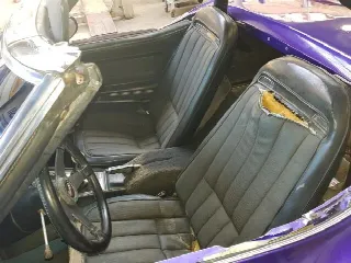 Foto 17 di 30: CHEVROLET Corvette ''73 cabrio purple