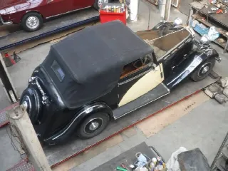 Foto 41 di 46: BROUGH Superior RHD Hudson
