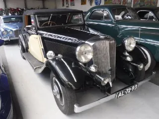 Foto 43 di 46: BROUGH Superior RHD Hudson
