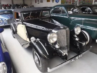Foto 44 di 46: BROUGH Superior RHD Hudson