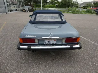 Foto 13 di 32: MERCEDES-BENZ SLC(1971-1981) 450 SL W107  roadster.47104