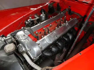 Foto 14 di 18: JAGUAR XK 120 DHC 