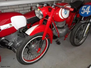 Foto 2 di 8: ALFA ROMEO Giulia Super