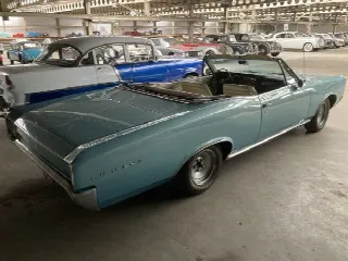 Foto 11 di 11: PONTIAC LeMans 