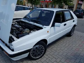 Foto 3 di 5: LANCIA Delta  Integrale