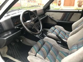 Foto 5 di 8: LANCIA Delta Integrale 8V 