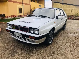 Foto 1 di 5: LANCIA Delta  Integrale