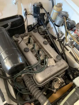 Foto 6 di 6: ALFA ROMEO Giulietta TI 