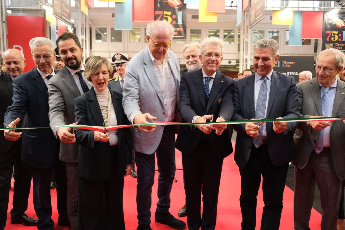 Auto e Moto d’Epoca Bologna, la fiera delle vetture storiche più grande d’Europa 