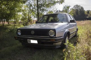 Foto 3 di 8: Volkswagen Golf 1.3 Gl     