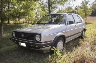 Foto 1 di 8: Volkswagen Golf 1.3 Gl     